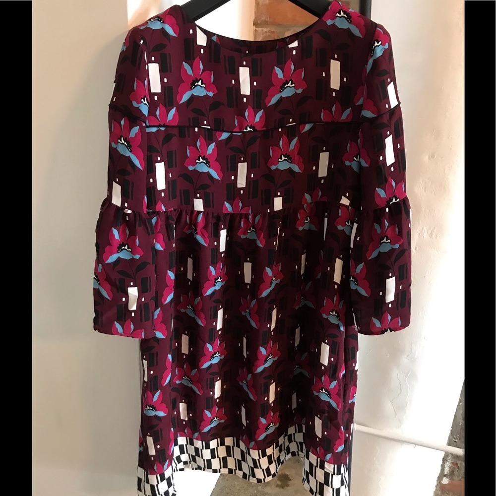 BNWT knee length shift dress made in Italy sz 4